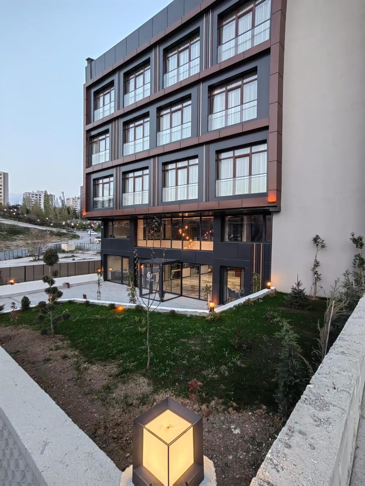Lxry Park Otel 3*